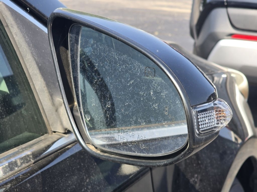 Used 2013 Black Toyota XLE Touring image 17