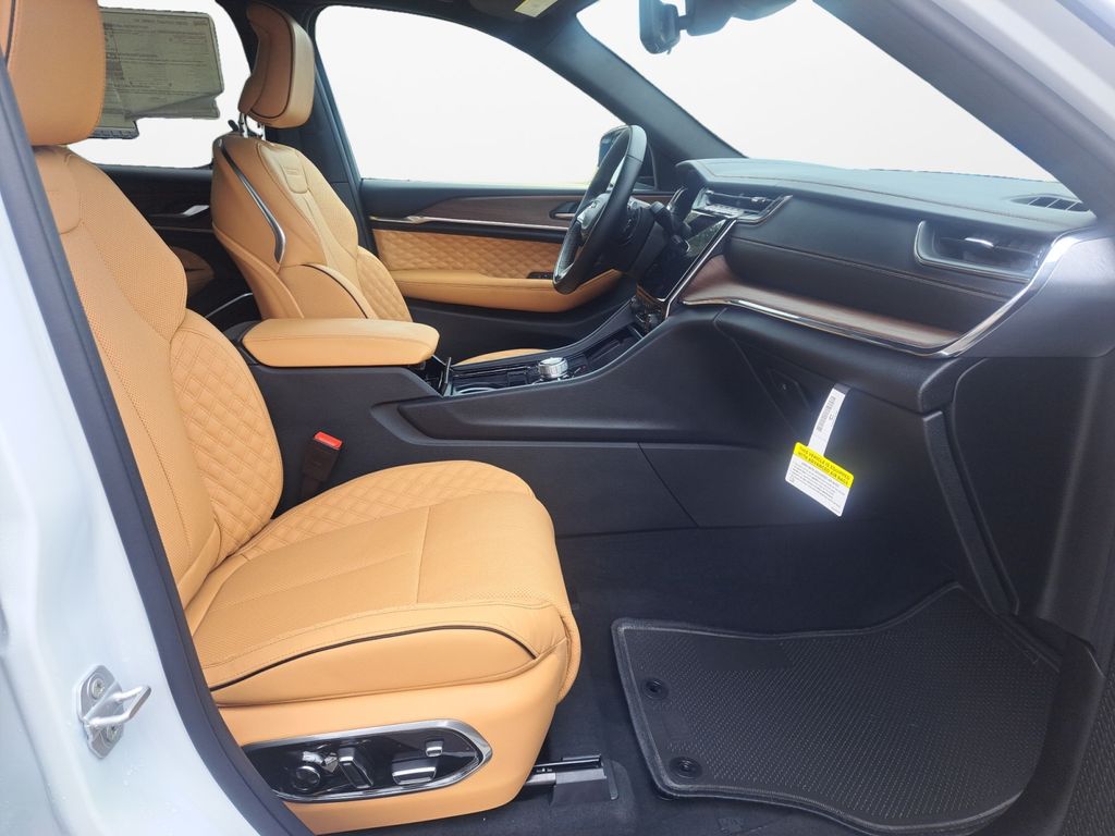 New Car 2025 Jeep Grand Cherokee  Summit For Sale Under $60,000 In Austin, Texas