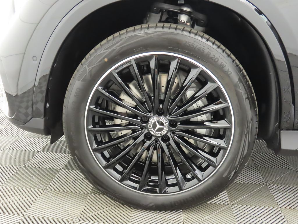 Thumbnail: 2026 Mercedes-Benz GLC - 32