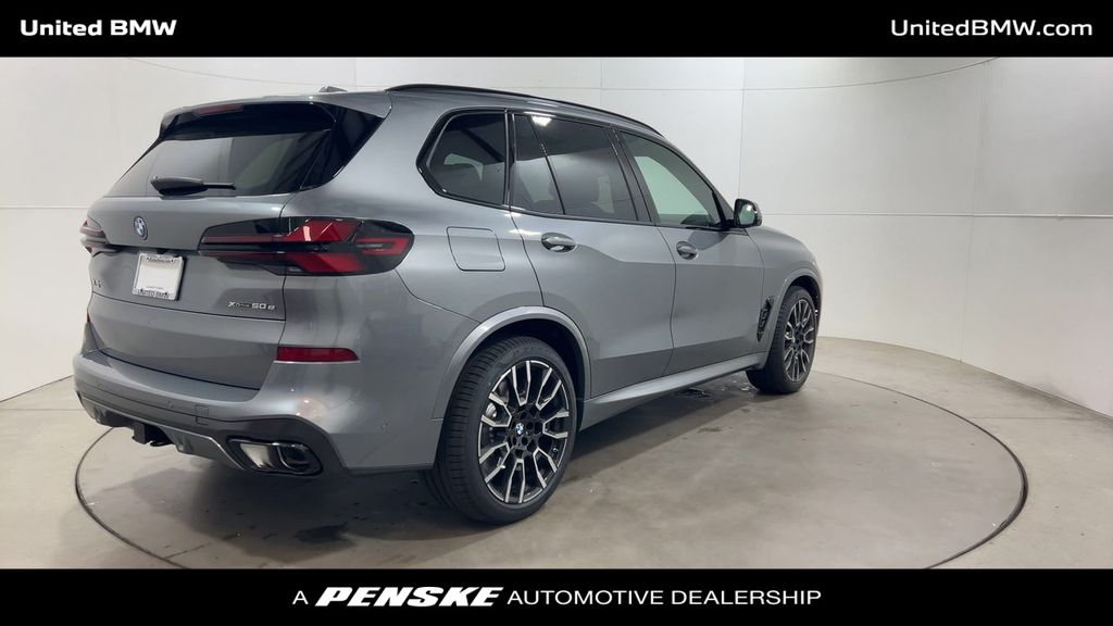 2026 BMW X5 xDrive50e 8