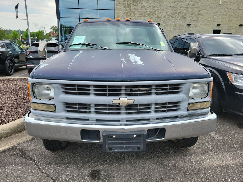 View vehicle photo 2