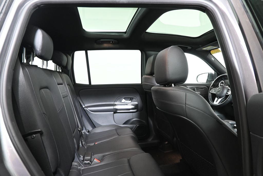 2021 Mercedes-Benz GLB 250 25