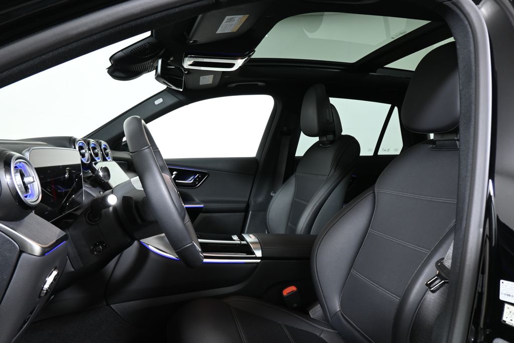 Thumbnail: 2025 Mercedes-Benz GLC - 15