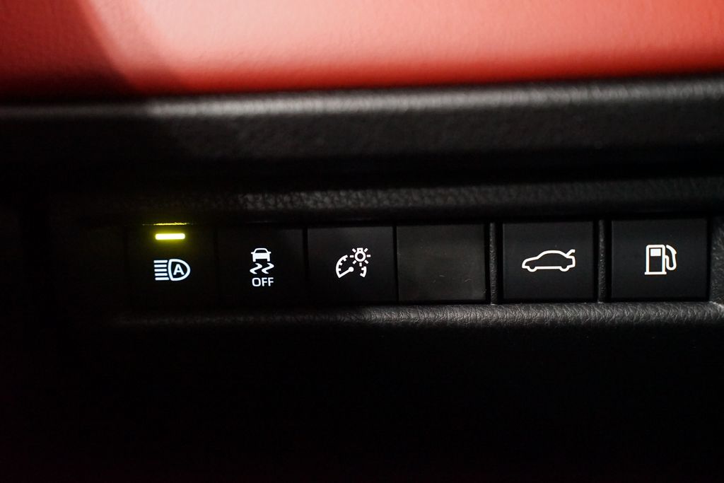 Thumbnail: 2026 Toyota Camry - 25