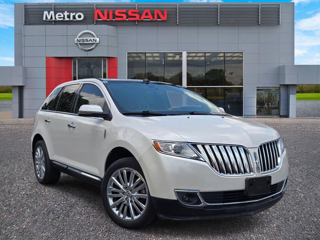 2012 Lincoln MKX Base