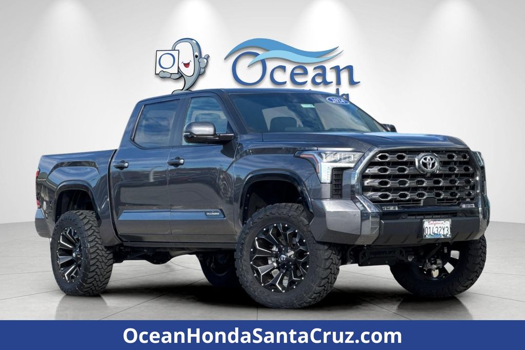 2024 Toyota Tundra Platinum CrewMax Cab 4WD