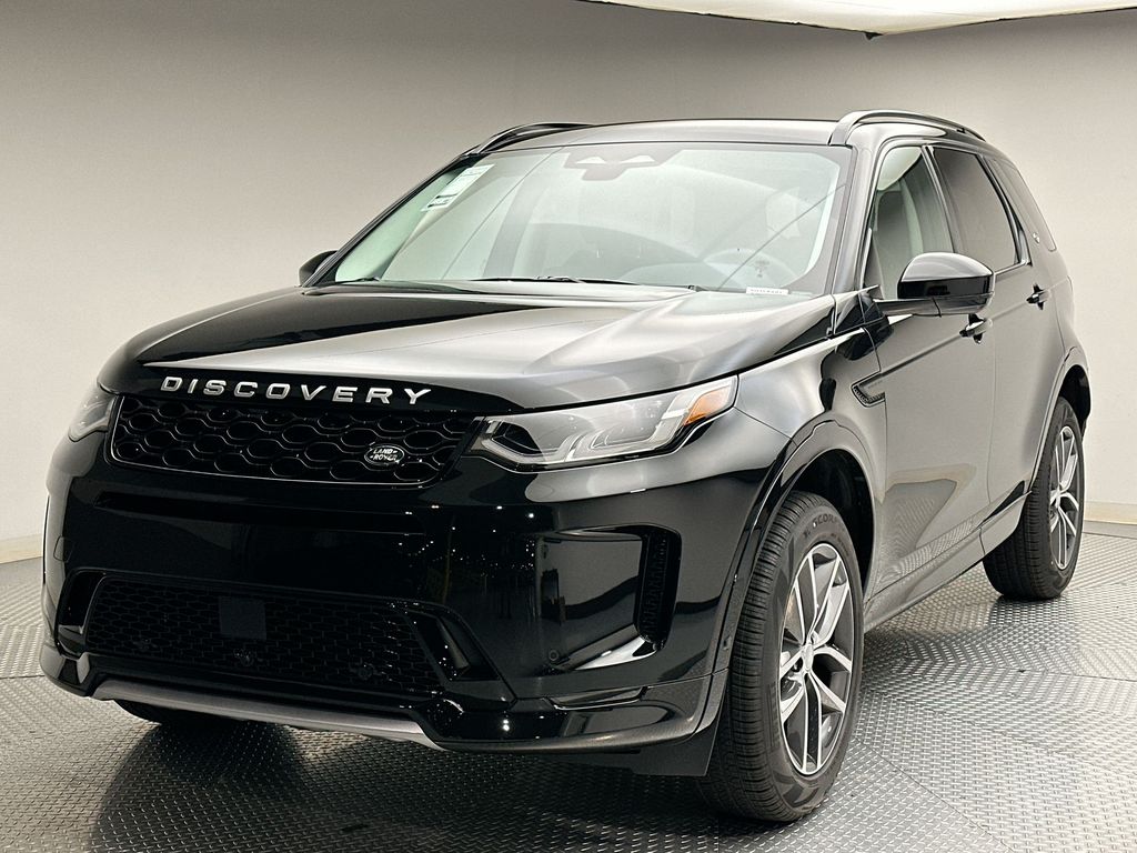 2025 Land Rover Discovery Sport S -
                Englewood, NJ