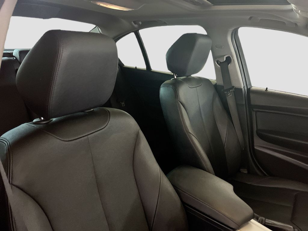 Used 2018 Gray BMW 320i image 26