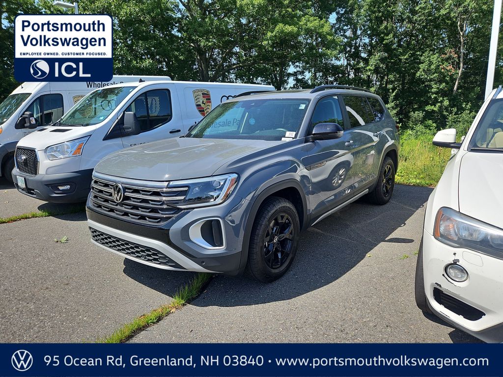 Pure Gray 2026 Volkswagen Atlas SUV / Crossover All-Wheel Drive 8-Speed Automatic