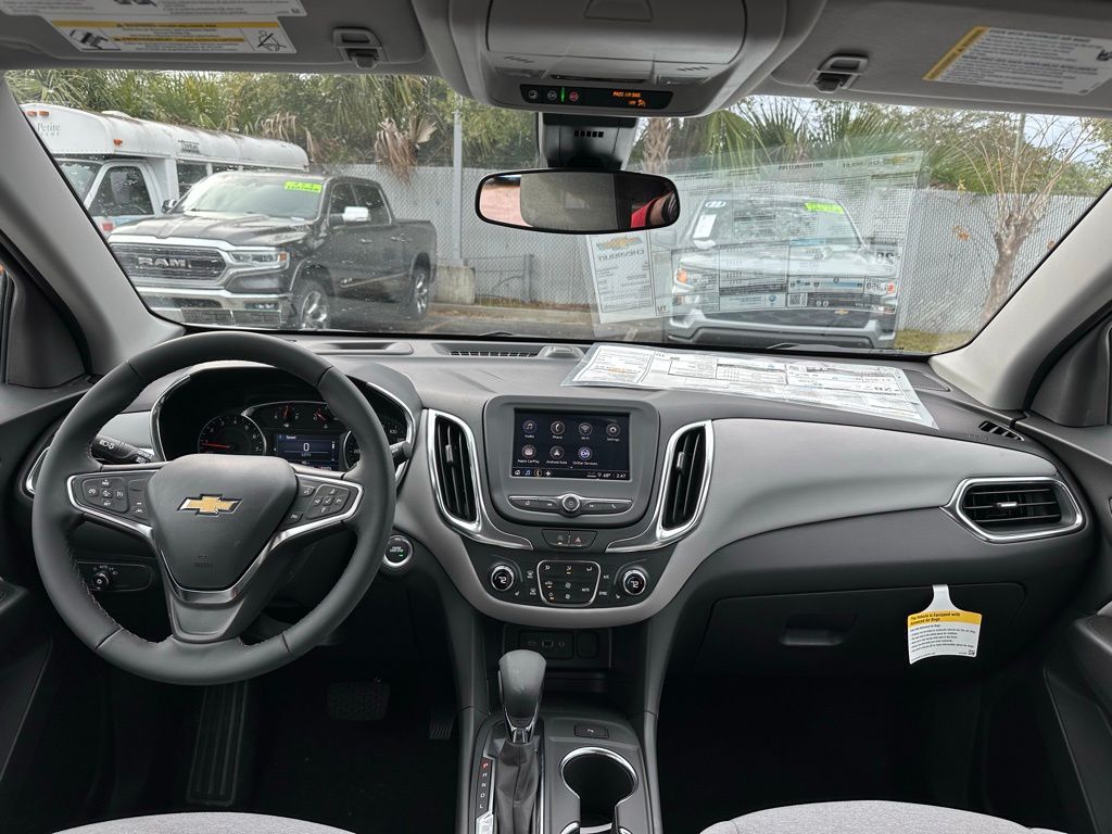 2024 Chevrolet Equinox LT 24