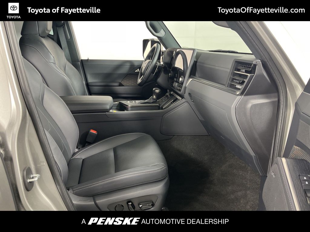 Thumbnail: 2024 Lexus GX - 7