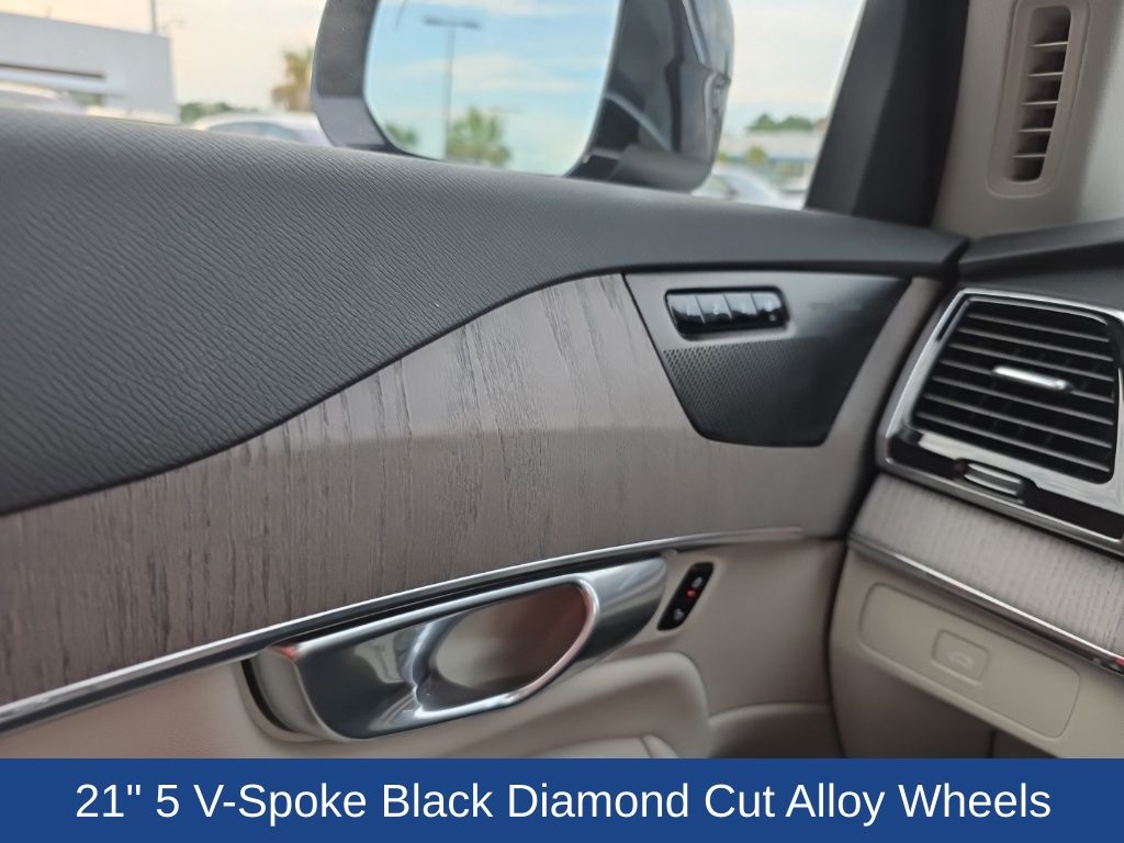 2023 Volvo XC90 B6 Plus Bright Theme 7P