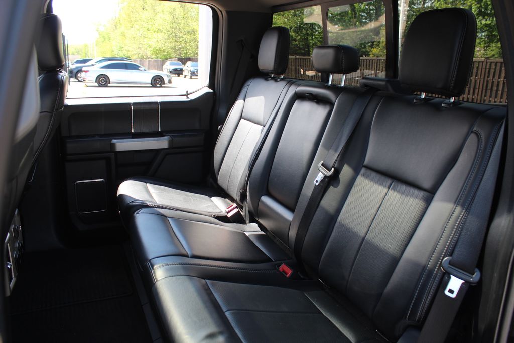 2020 Ford F-350 Lariat 22