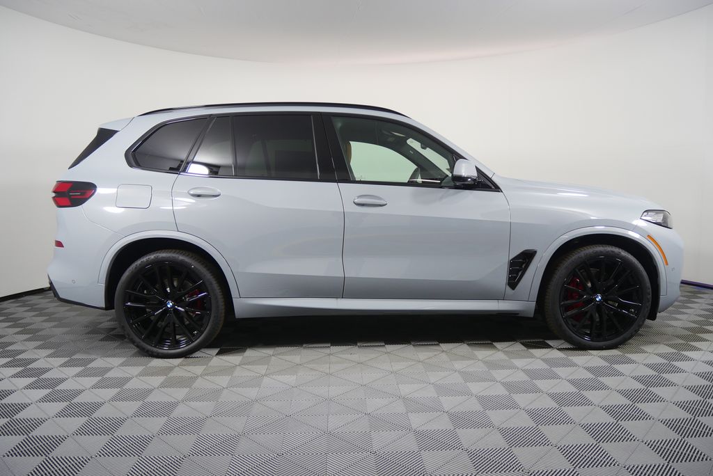 Thumbnail: 2026 BMW X5 - 2