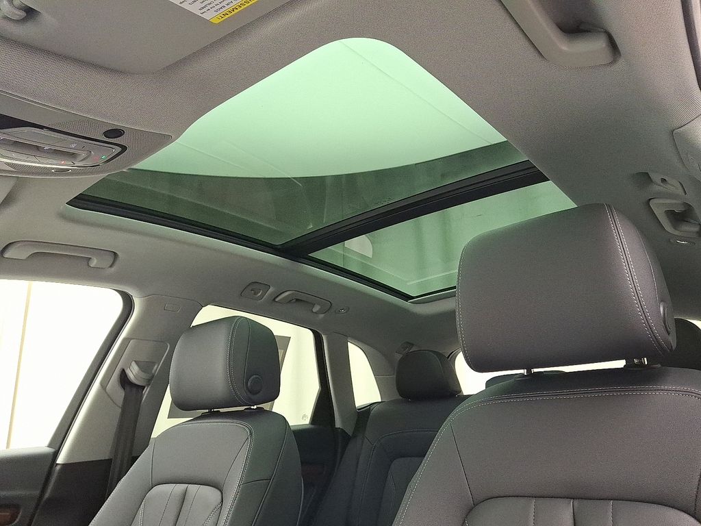 Thumbnail: 2023 Audi Q5 - 14