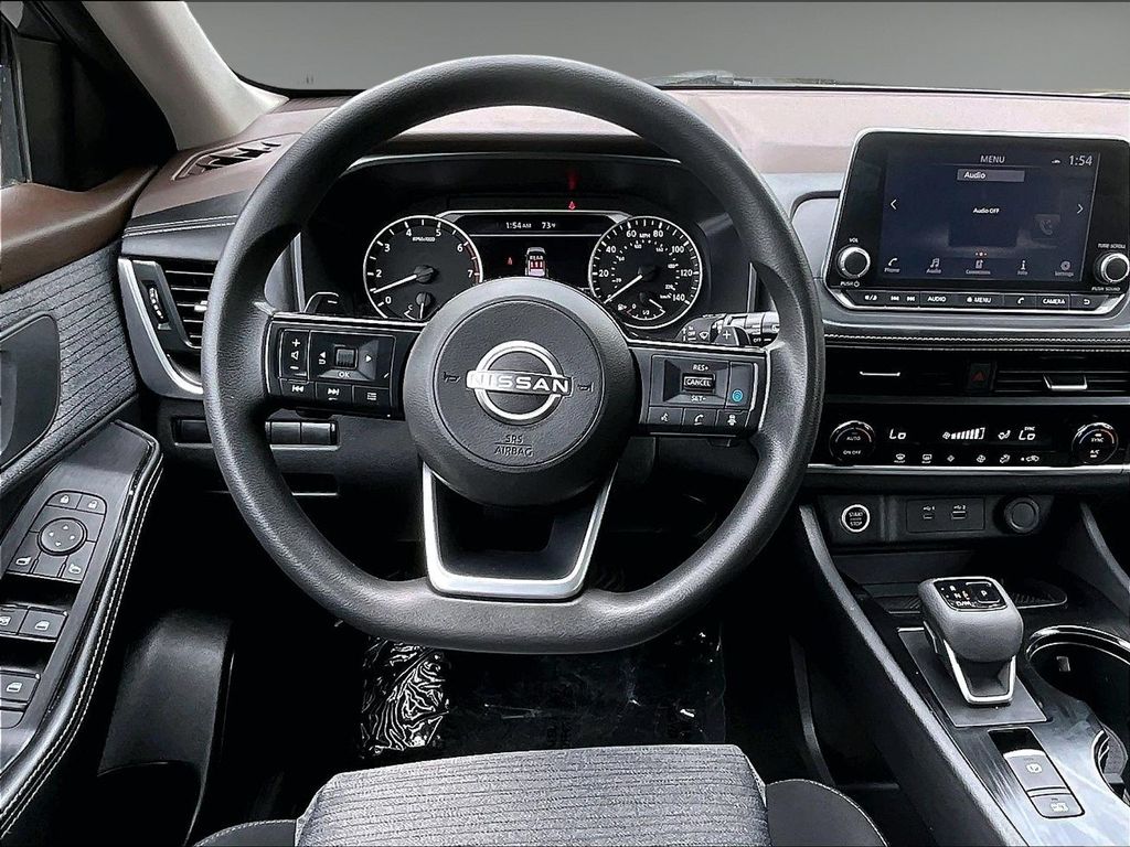 2023 Nissan Rogue — photo 18