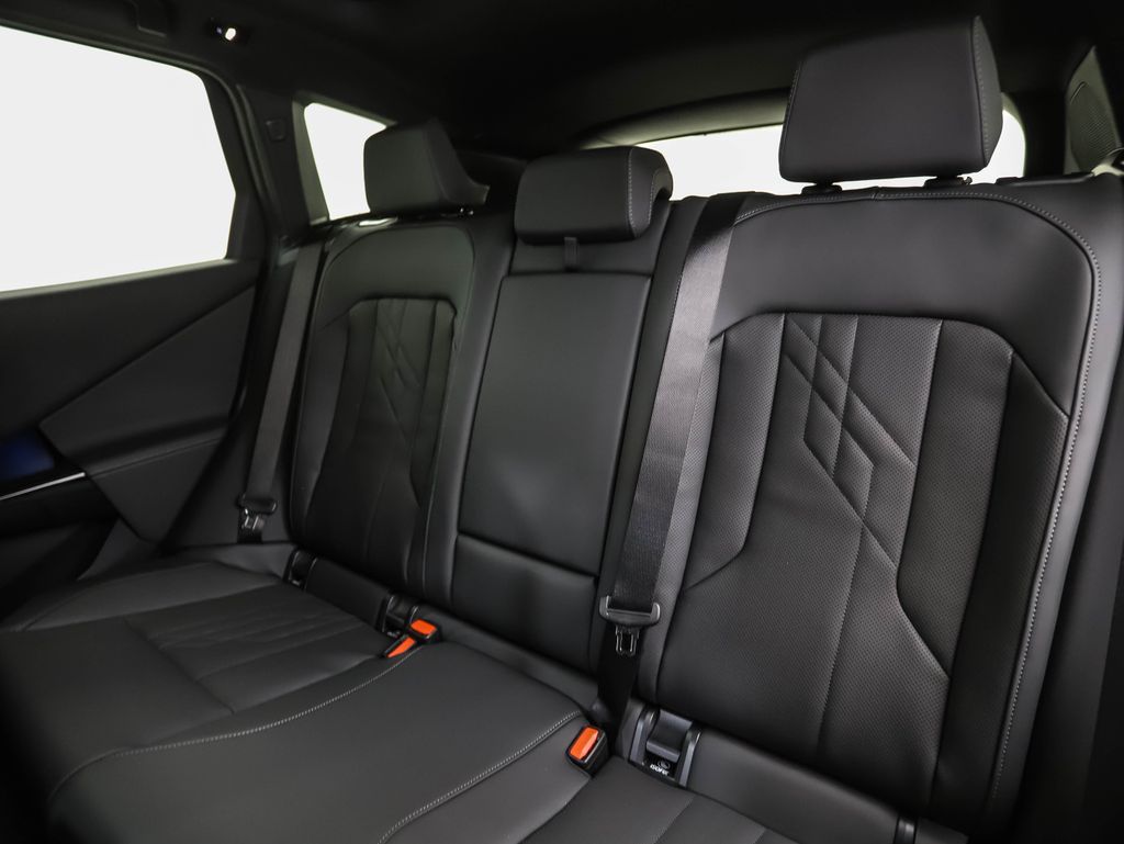 Thumbnail: 2026 BMW X3 - 23