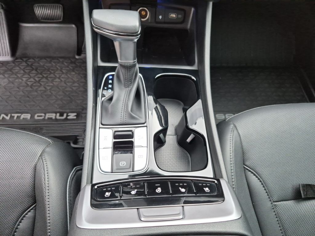 Used Car 2023 Hyundai Santa Cruz  Limited For Sale Under $30,000 In Austin, Texas