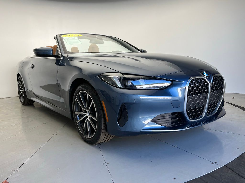 Thumbnail: 2025 BMW 4 Series - 3