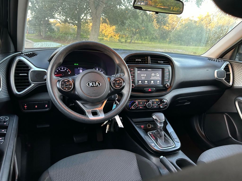 Thumbnail: 2020 Kia Soul - 12