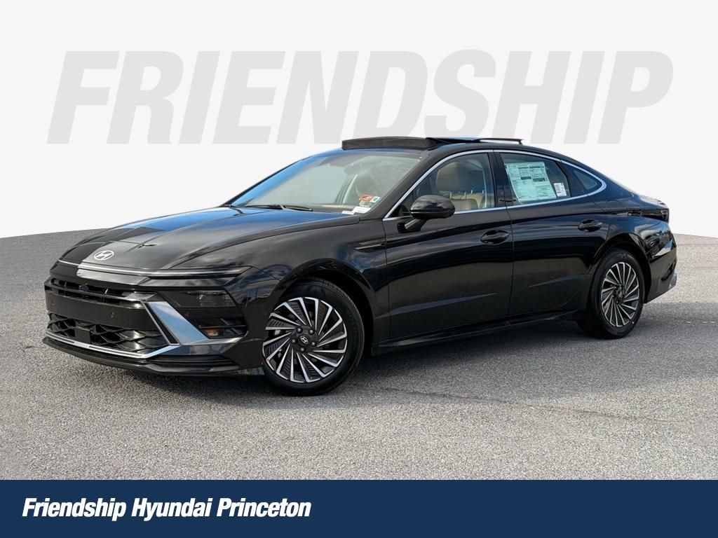 Abyss Black 2026 Hyundai Sonata Hybrid Sedan Front-Wheel Drive 6-Speed Automatic
