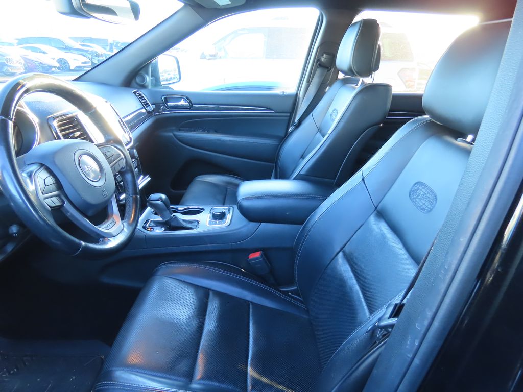 Thumbnail: 2020 Jeep Grand Cherokee - 10