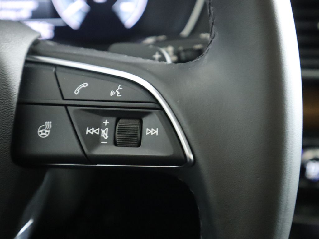 Thumbnail: 2021 Audi Q5 - 12