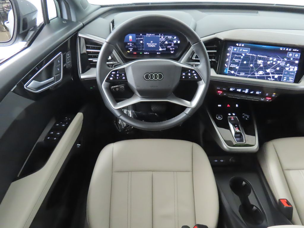 Thumbnail: 2025 Audi Q4 e-tron - 11