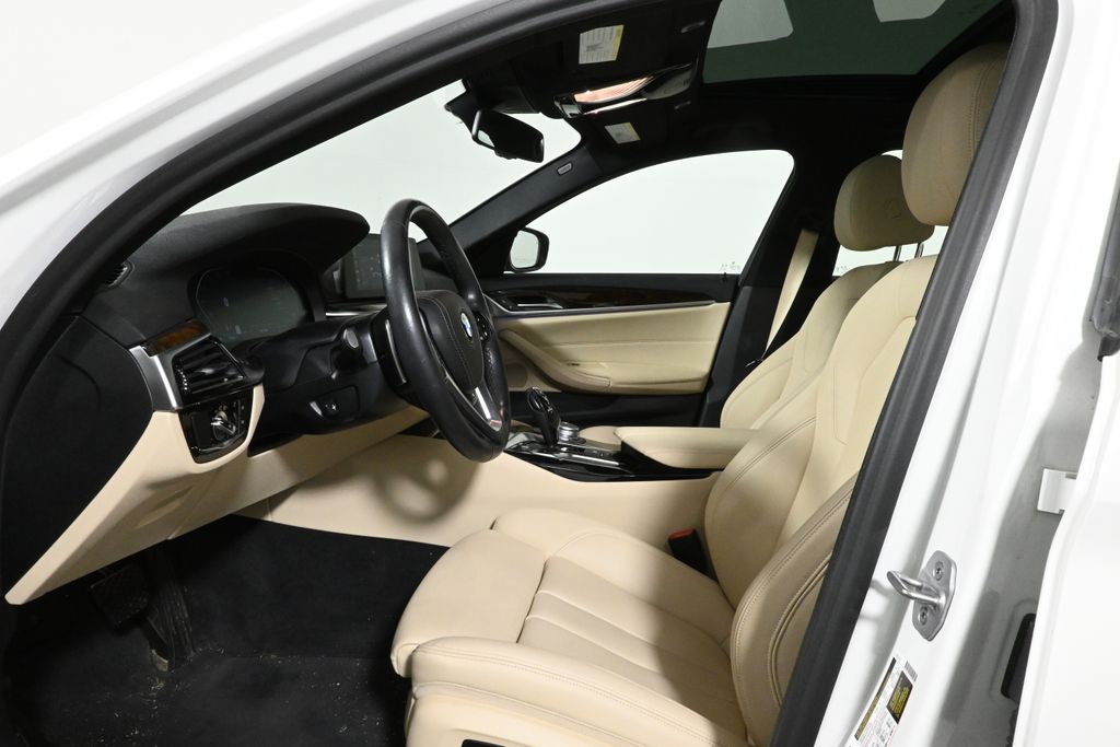 Thumbnail: 2020 BMW 5 Series - 3