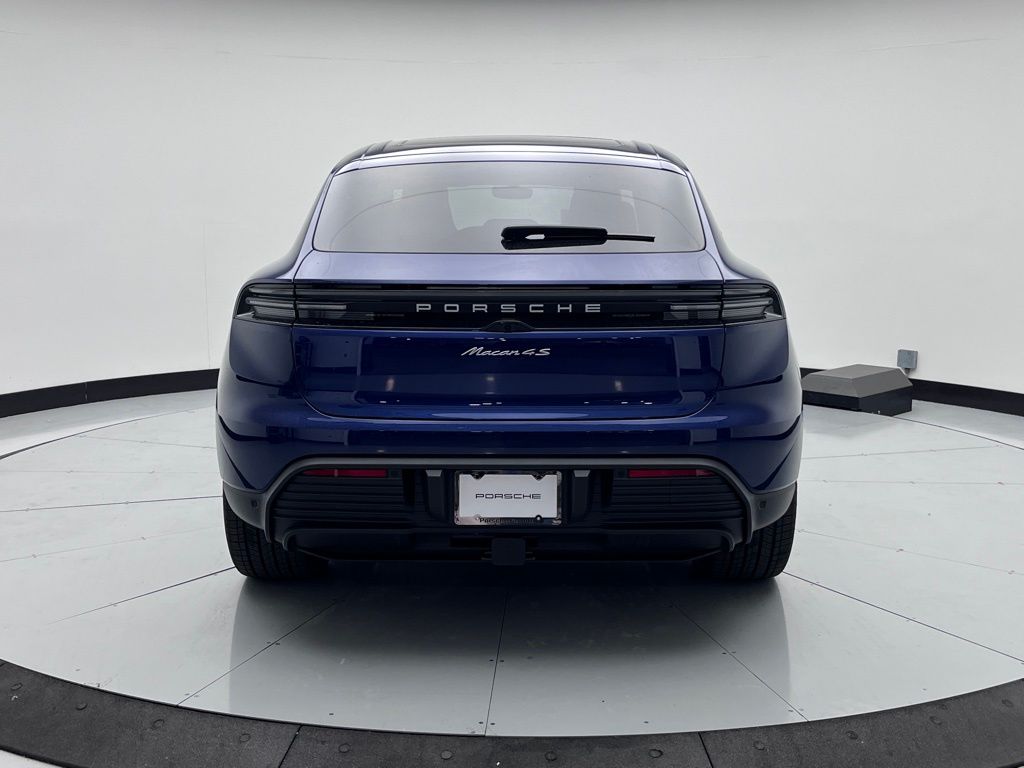 Thumbnail: 2025 Porsche Macan - 10