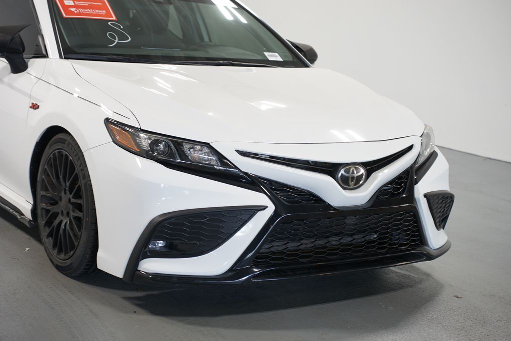 Thumbnail: 2022 Toyota Camry - 4
