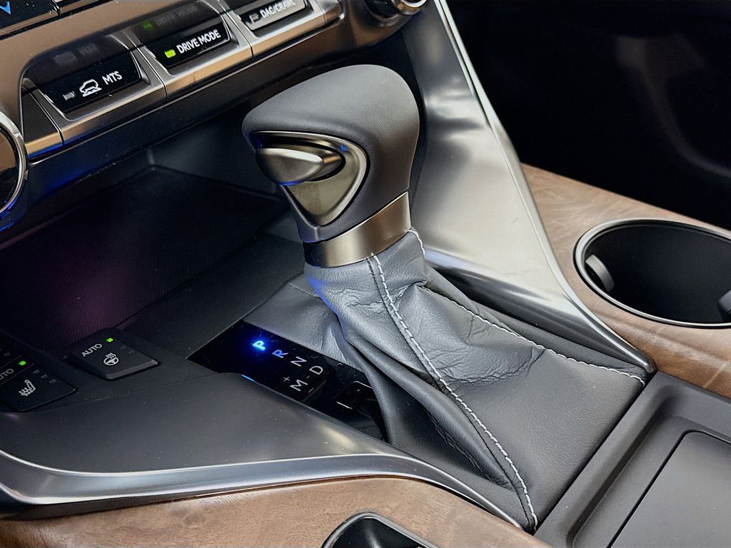 Thumbnail: 2026 Lexus LX - 15