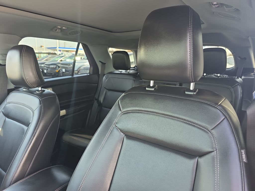 Certified Used 2023 Black Ford XLT image 20
