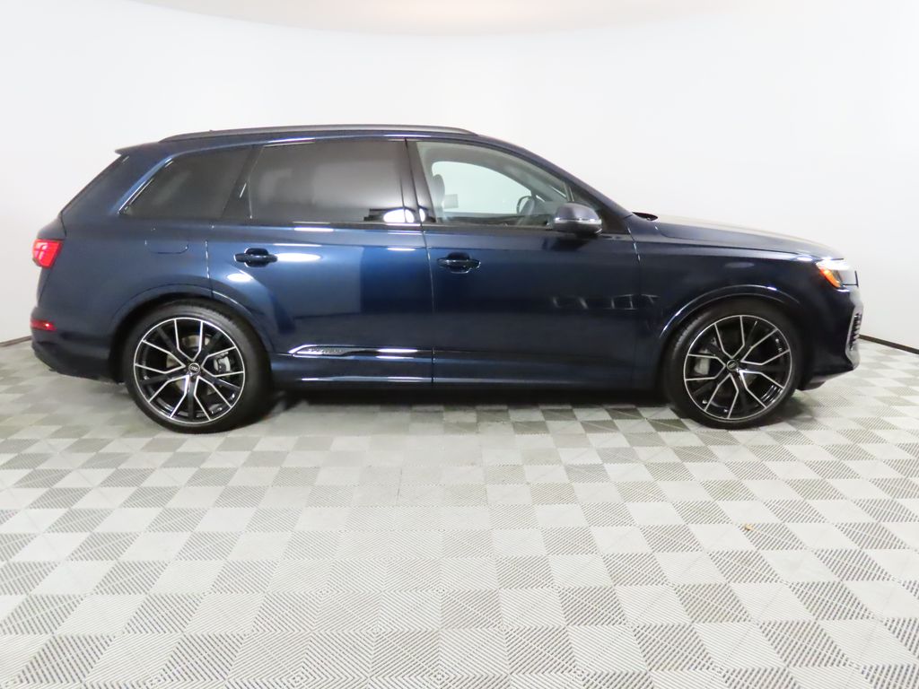 Thumbnail: 2025 Audi Q7 - 6