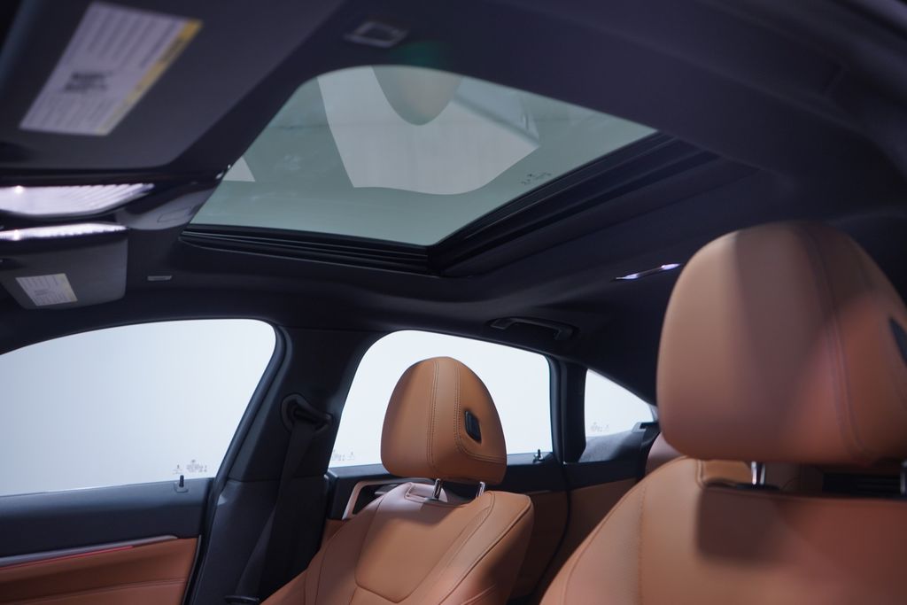 Thumbnail: 2022 BMW 4 Series - 8