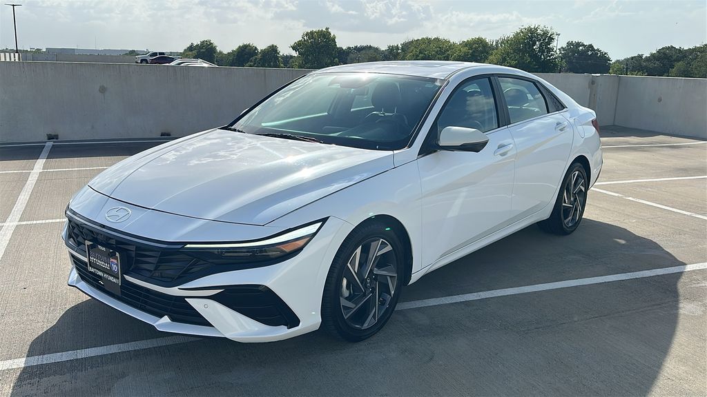 2024 Hyundai Elantra Limited White at Baytown Hyundai