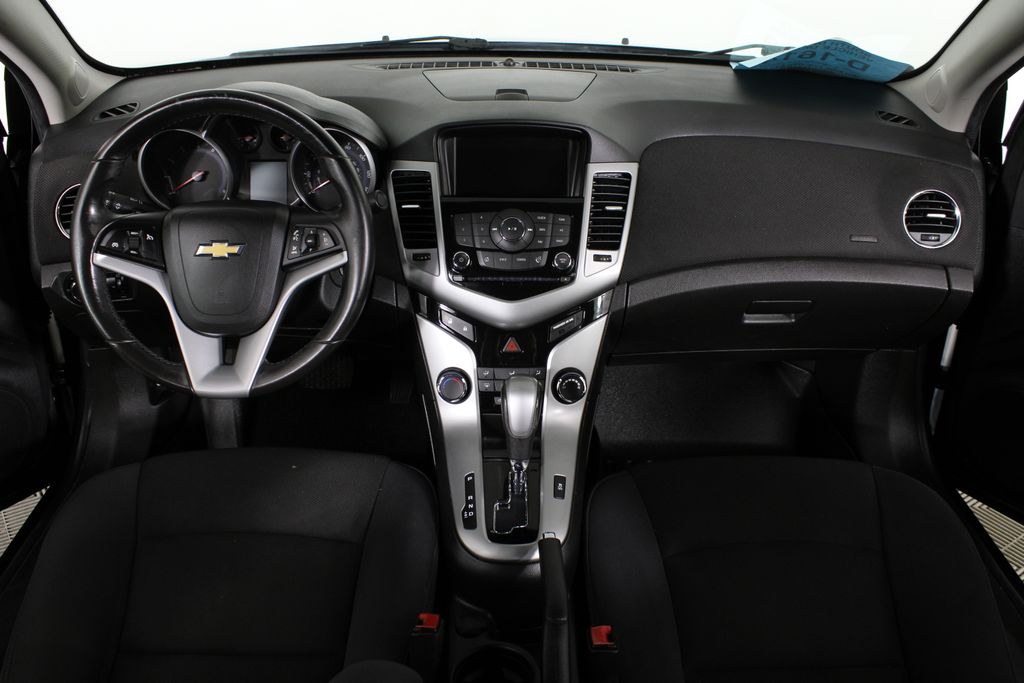 Used 2013 Chevrolet Cruze for sale in 