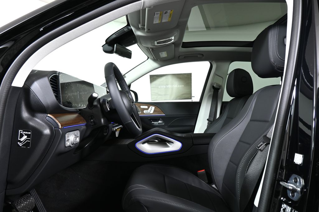 Thumbnail: 2026 Mercedes-Benz GLE - 3