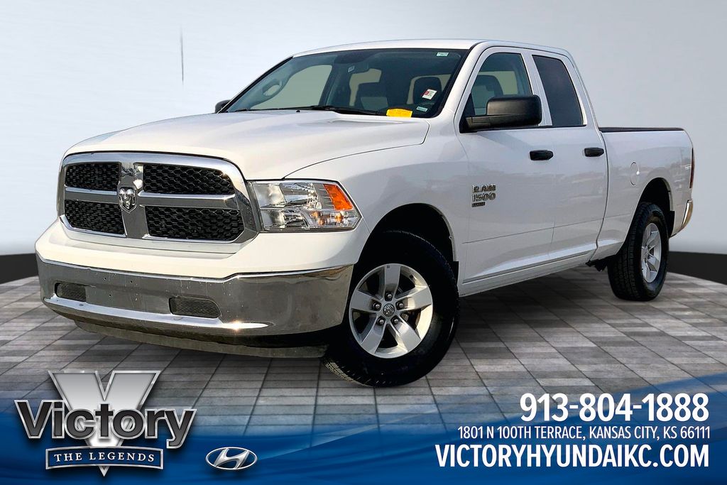 2024 RAM 1500 Classic SLT Quad Cab 4WD