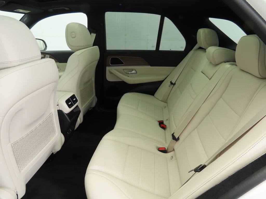 Thumbnail: 2026 Mercedes-Benz GLE - 23