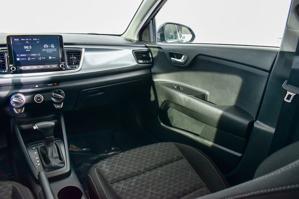 Thumbnail: 2023 Kia Rio - 23