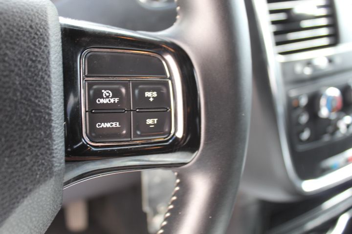 Used Car 2017 Dodge Grand Caravan  Se For Sale Under $12,000 In Georgetown, Texas