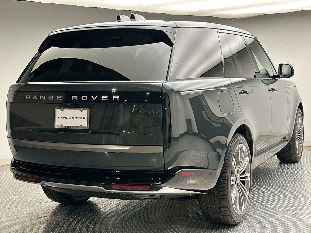 Thumbnail: 2026 Land Rover Range Rover - 3