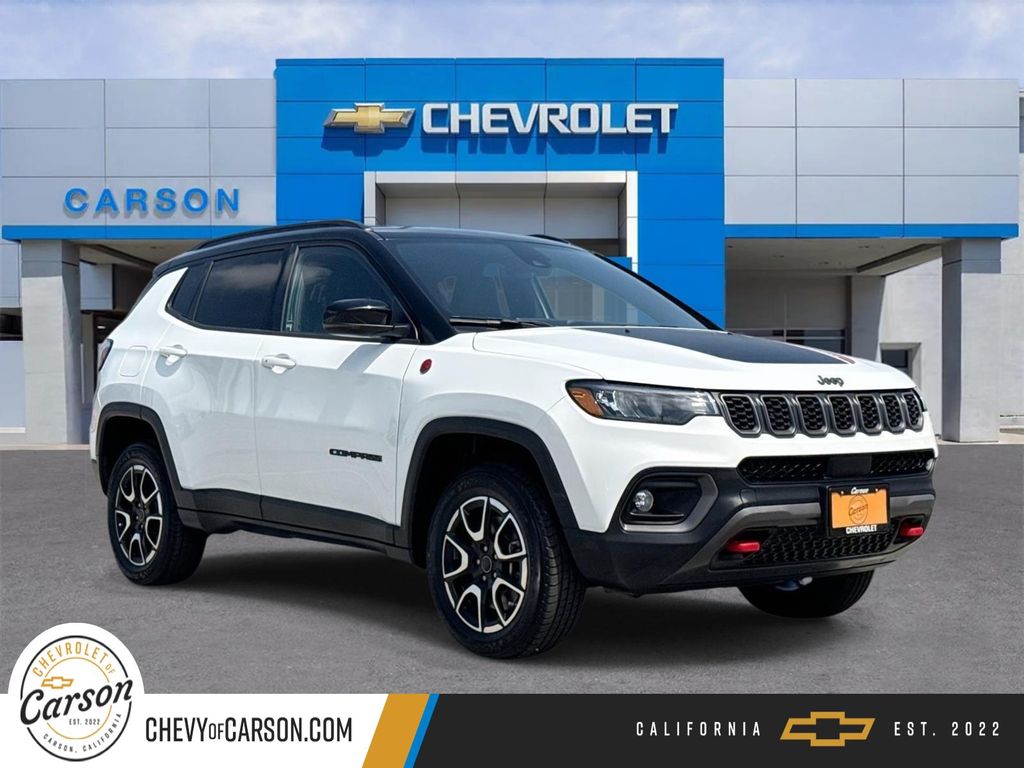 Bright White Clearcoat 2025 Jeep Compass Trailhawk 4WD SUV / Crossover Four-Wheel Drive 8-Speed Automatic