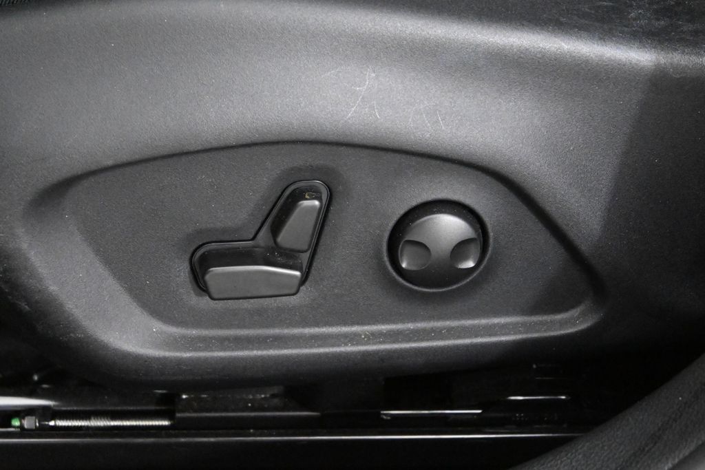 Thumbnail: 2022 Jeep Compass - 30