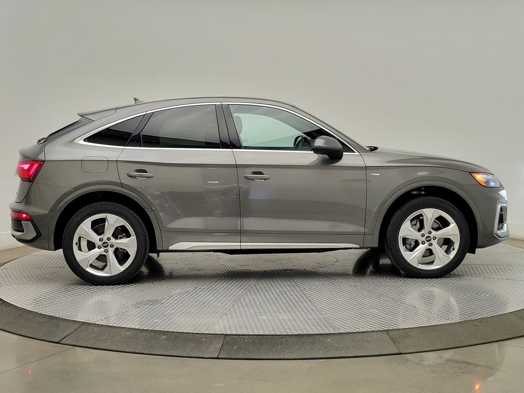 Thumbnail: 2023 Audi Q5 - 6