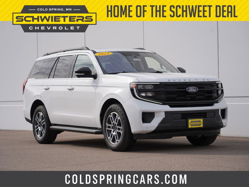 2025 Ford Expedition Active 4WD