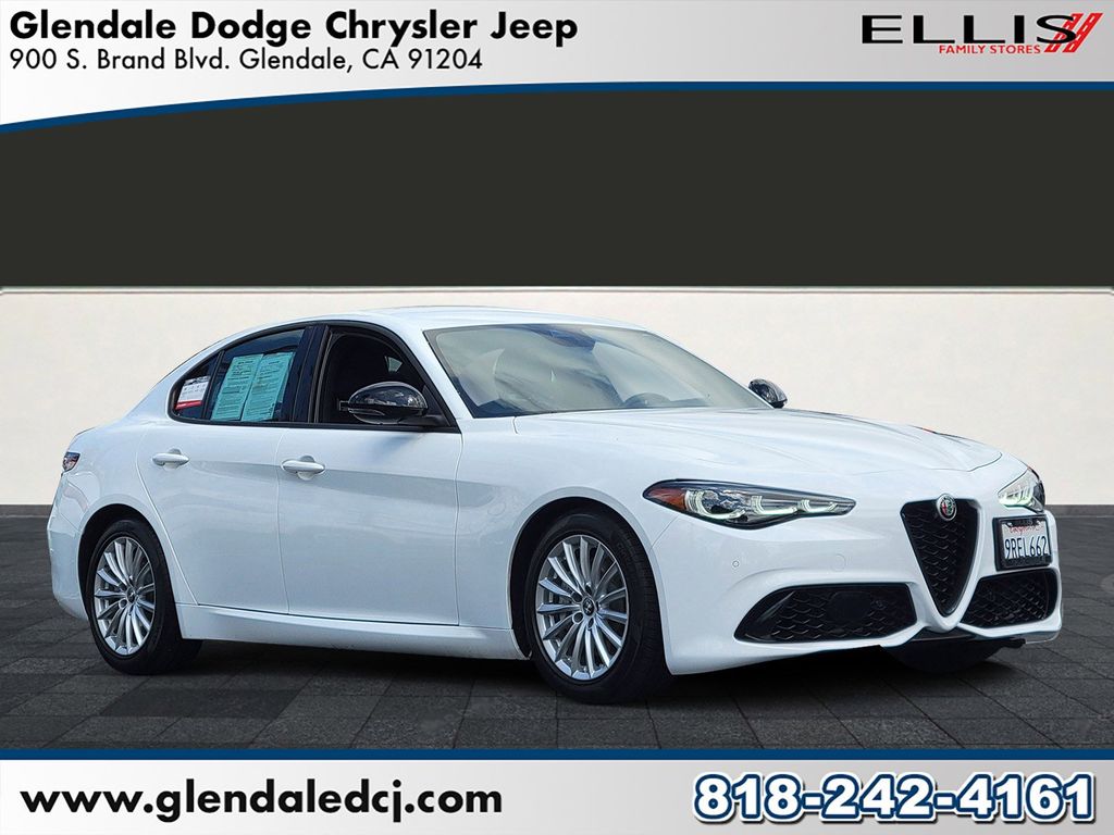 Alfa White 2024 Alfa Romeo Giulia Sprint RWD Sedan Rear-Wheel Drive 8-Speed Automatic