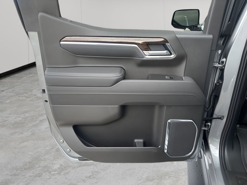 New 2026 Silver GMC Elevation image 17