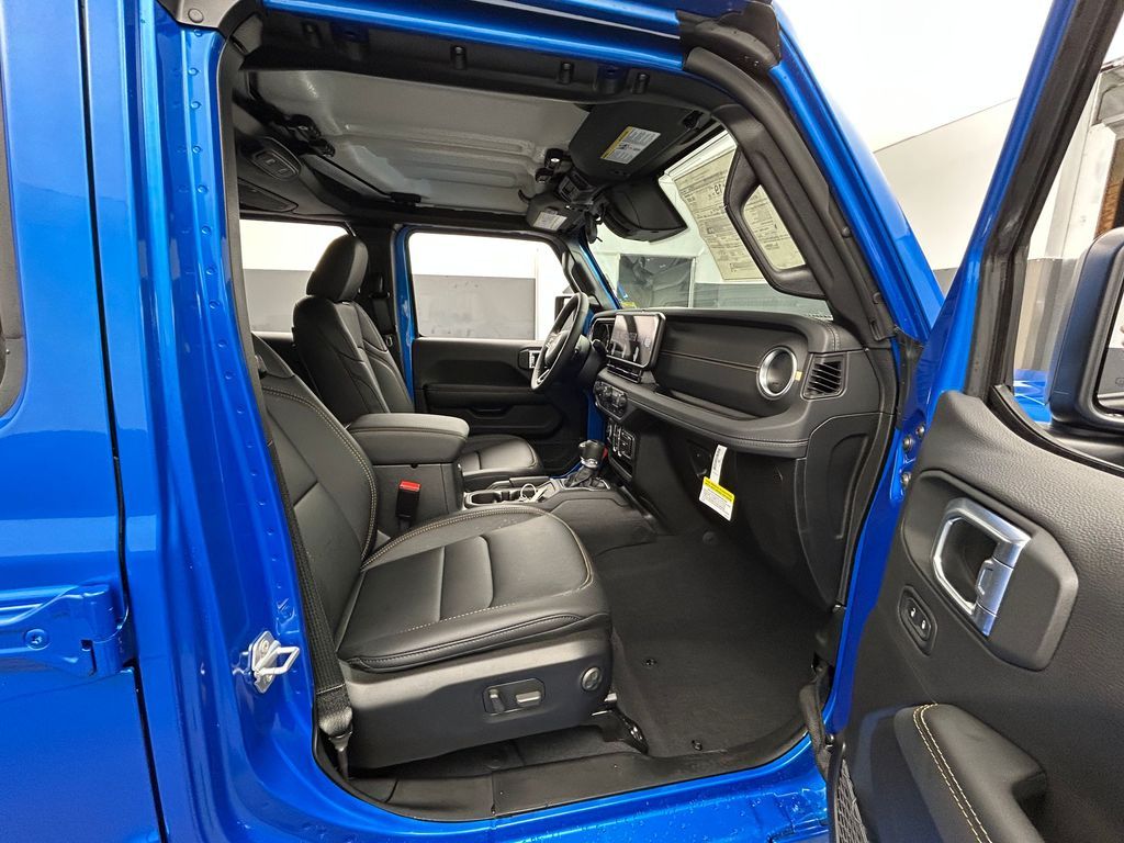 New 2026 Hydro Blue Pearlcoat Jeep Sahara image 38